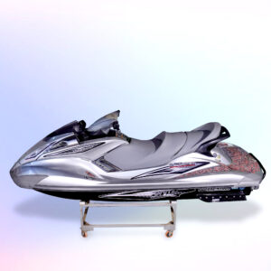 YAMAHA FX 1800 CRUISER 4 STROKE WITH A TROLLEY & DUST COVER